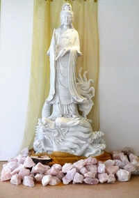 Quan Yin totaal + stukken (2).JPG